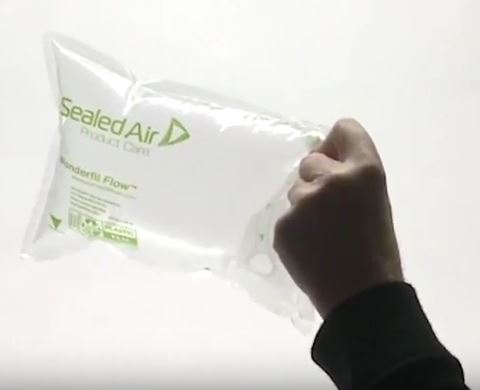 An inflated air pillow without using a pump
